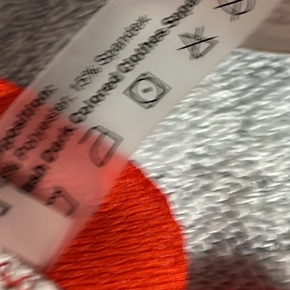 NWOT red scalloped swim bottom L